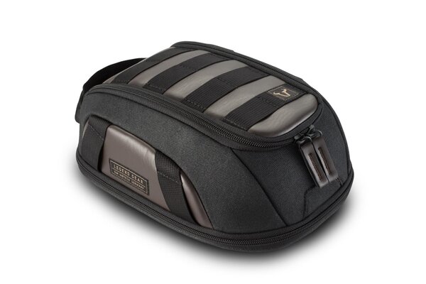 Legend Gear magnetic tank bag LT1 3.0 - 5.5 l. Magnetic fastening. Splash-proof.