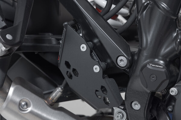 Brake cylinder guard Black. KTM 1290 / 1390 Super Adventure (21-).