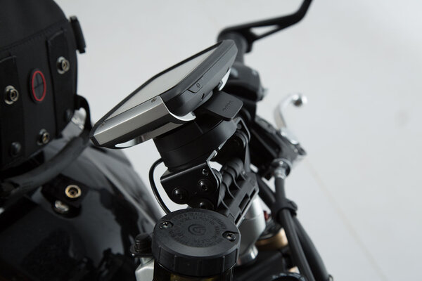 Navi-Halter am Lenker Schwarz. Triumph Speed Triple 1050 (10-).