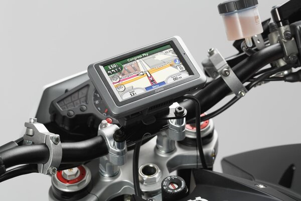 GPS mount for handlebar Black. Shock absorbent.