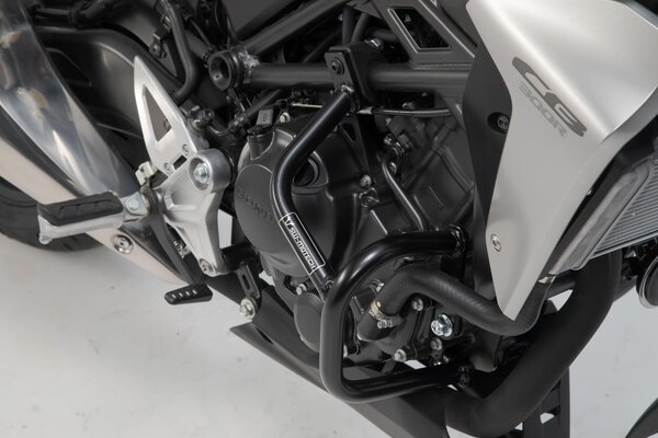 Barra di protezione motore Nero. Honda CB300R (18-).