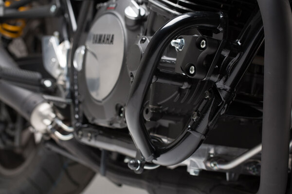 Barra di protezione motore Nero. Yamaha XJR1200 / XJR1300 (95-).