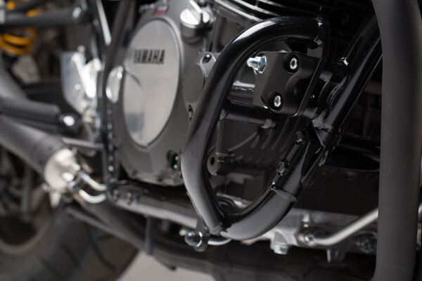 Protecciones laterales de motor Negro. Yamaha XJR1200 / XJR1300 (95-).