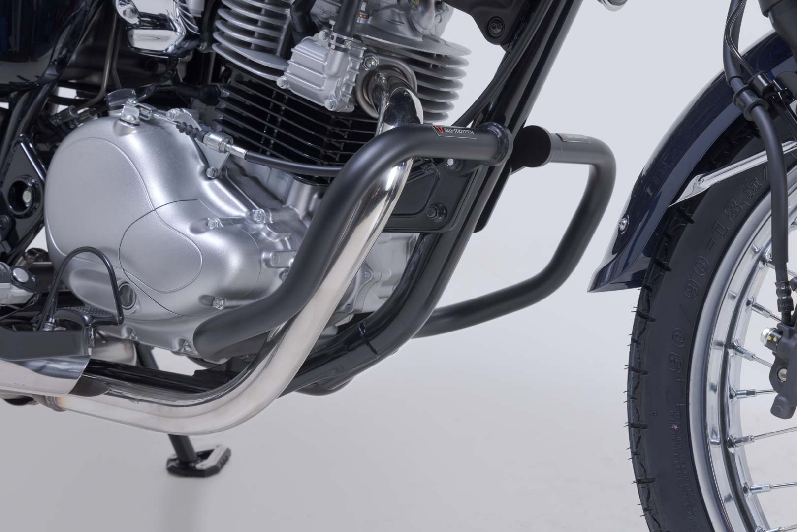 Barra di protezione motore Nero. Kawasaki W230 (24-).