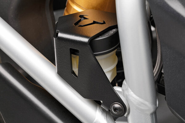 Brake fluid reservoir guard Black. BMW R1200GS, R1250GS.