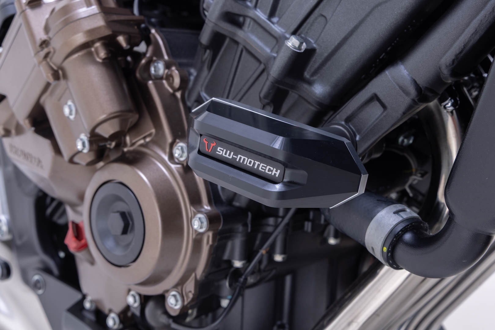 Sturzpad-Kit Schwarz. Honda CB650R E-Clutch (23-).