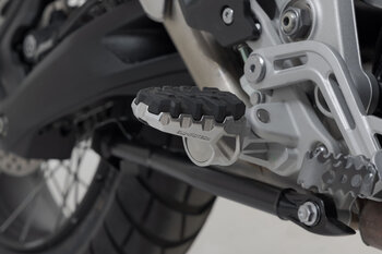Kit pedane regolabili EVO Modelli Triumph Tiger 1200 (22-).