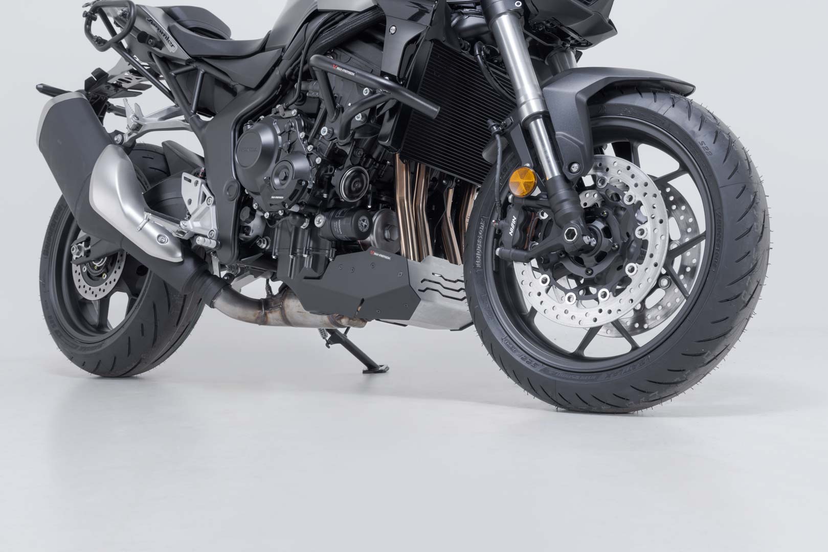 Quilla Negro/Plateado. Honda CB1000 Hornet (24-).