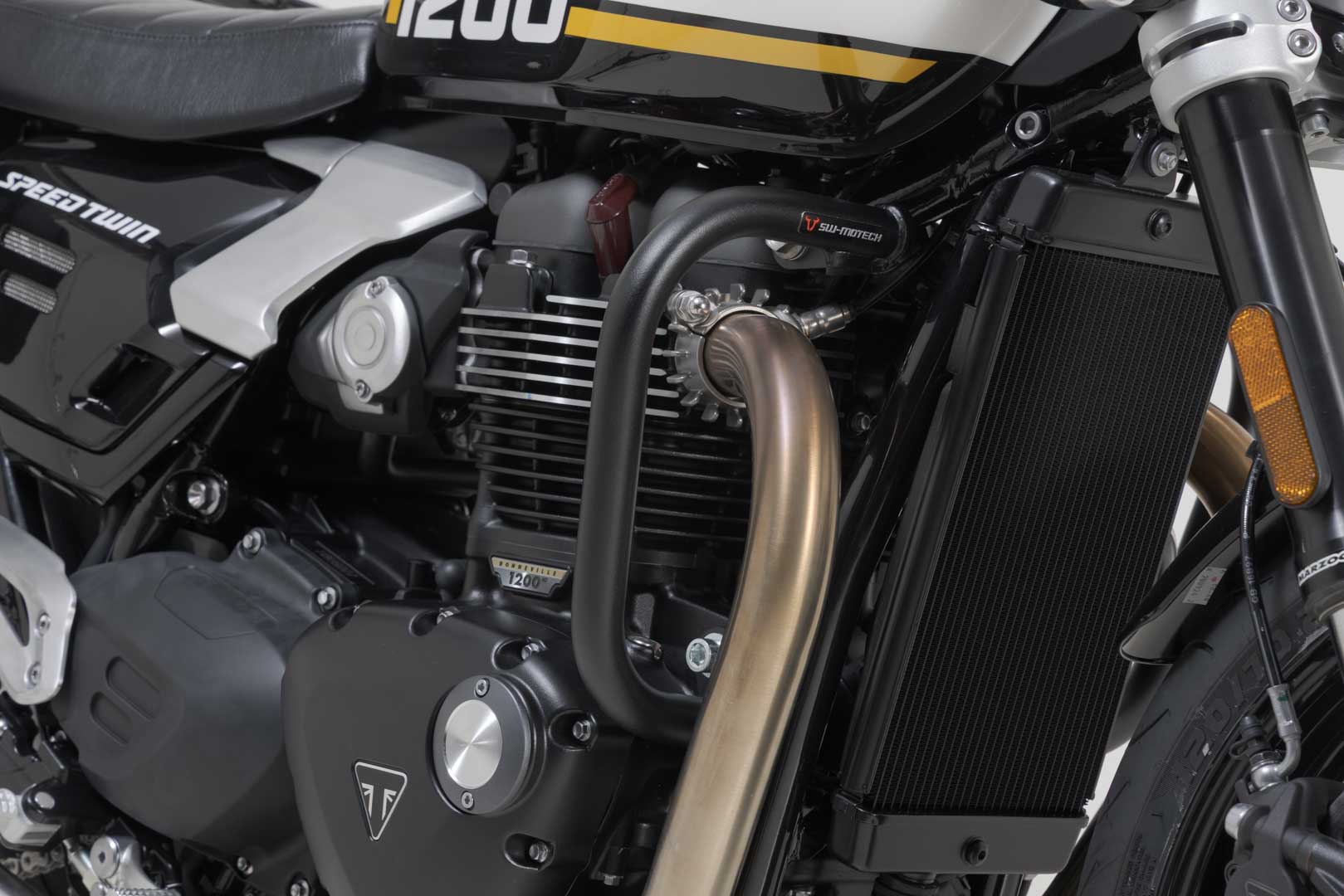 Barra di protezione motore Nero. Modelli Triumph (15-).