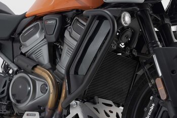 Barra di protezione motore Nero. Harley-Davidson Pan America (21-).