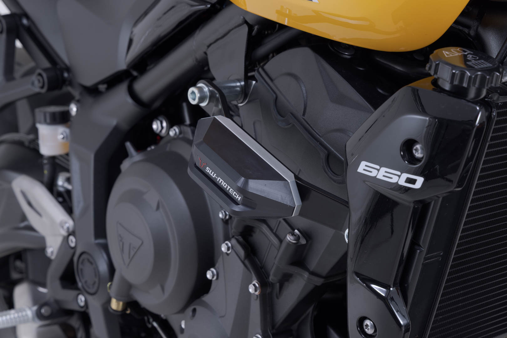 Kit de patins de cadre Noir. Triumph Trident 660/800, Tiger 660 (21-).