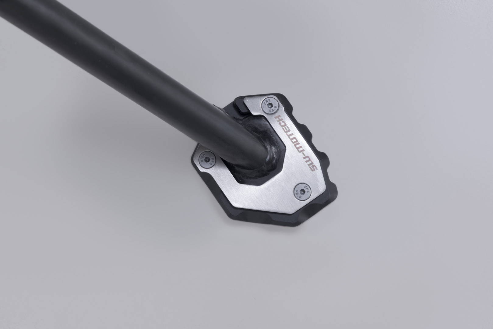 Extension for side stand foot Black/silver. Suzuki DR-Z4S (25-).