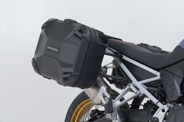 Set Adventure DUSC con bauletto XL modello USA Nero. Ducati Multistrada V4 (20-).
