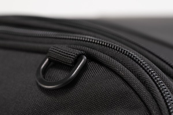 ION M tail bag 26-36 l. Black. 600D Polyester / Soft-Vinyl.
