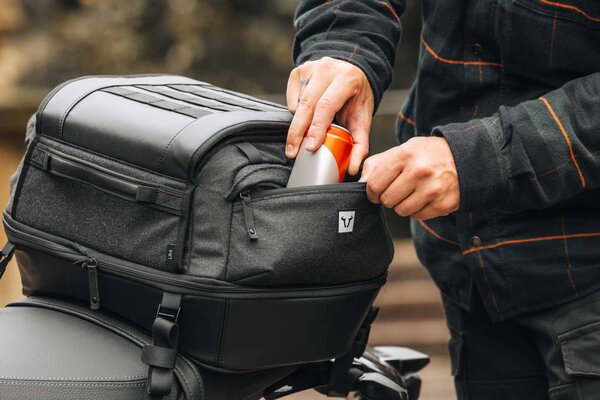 Legend Gear bolsa trasera LR4 Negro. 18-25 l.