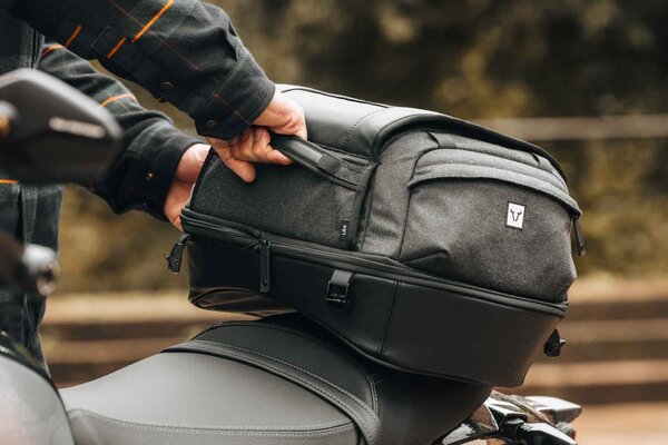 Legend Gear bolsa trasera LR4 Negro. 18-25 l.