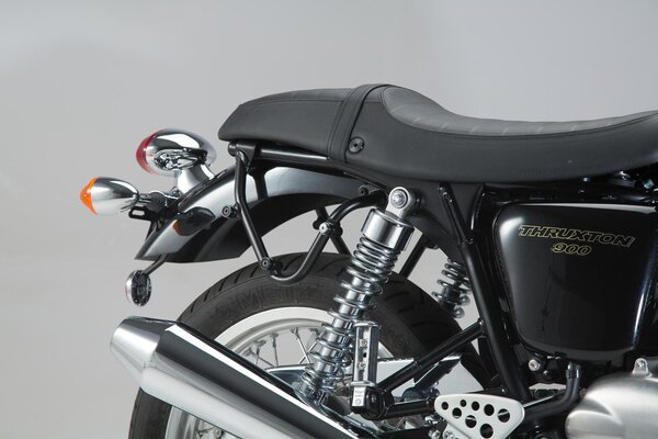 triumph thruxton bags