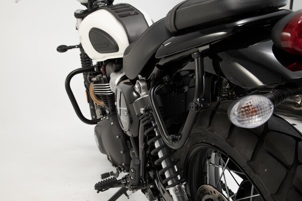 triumph street scrambler luggage