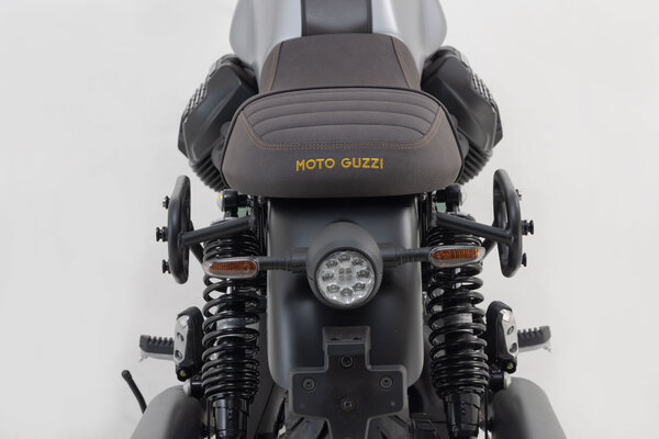 Sacoche latérale en cuir pour Moto Guzzi V7 III et V9