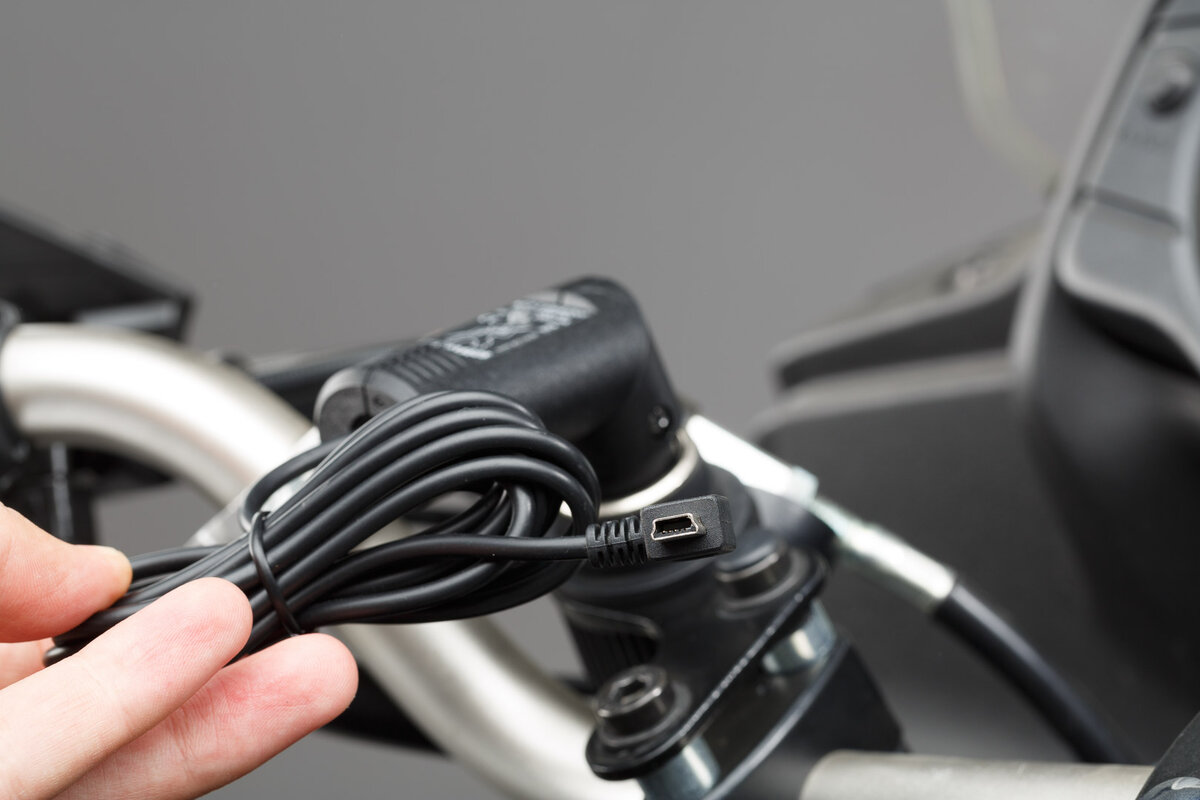 Adattatore USB per accendisigari da motocicletta - SW-MOTECH