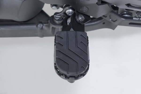 ION footrest kit Black. Honda XRV650/750, XL600V, CRF1000L.