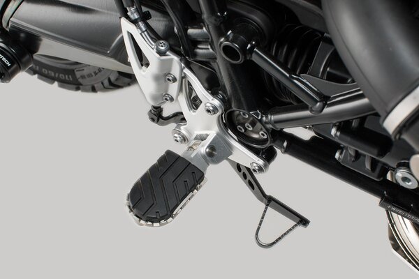 Kit reposapiés ION BMW R nineT Scrambler (16-), R nineT GS (16-).