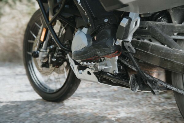 Kit pedane regolabili EVO BMW G 310 GS (17-).