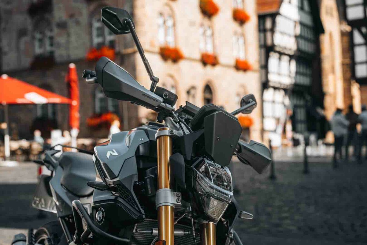 Protège main One noir pour guidon Ã˜22mm pour moto cross enduro TT scooter  - Cdiscount Auto