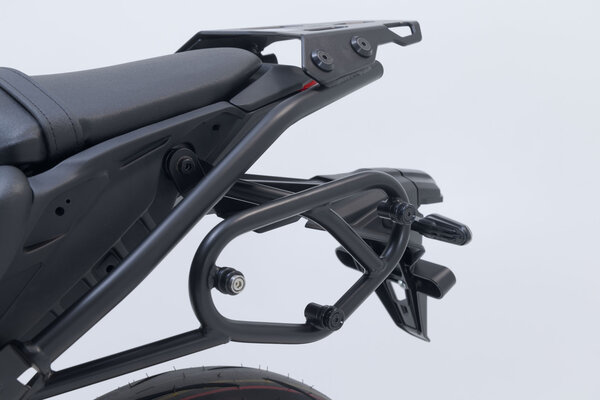 SLC soporte lateral izquierdo Yamaha MT-09 (23-).