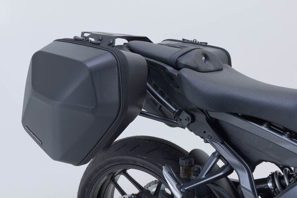 SLC soporte lateral izquierdo Yamaha MT-09 (23-).