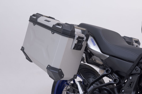 Sistema valigie in alluminio TRAX ADV Argento. 45/45 l. Yamaha MT-07 Tracer (16-).