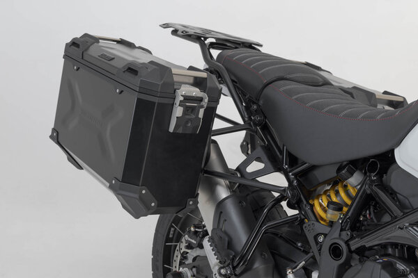 TRAX ADV aluminum case system US model Black. 45/37L. Ducati DesertX (22-) / Rally (23-).