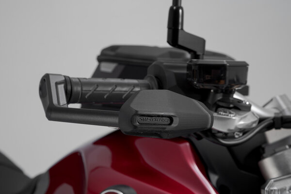 Protectores de maneta con deflector de aire Negro. Honda CB1000R (18-).