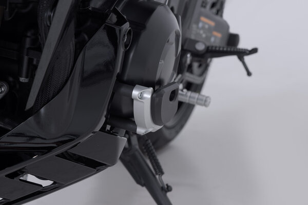 Protezione del coperchio del vano motore Nero/Argento. Kawasaki Z1100 (25-).