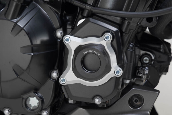 Engine case protector Black/Silver. Kawasaki Z900 models (16-).