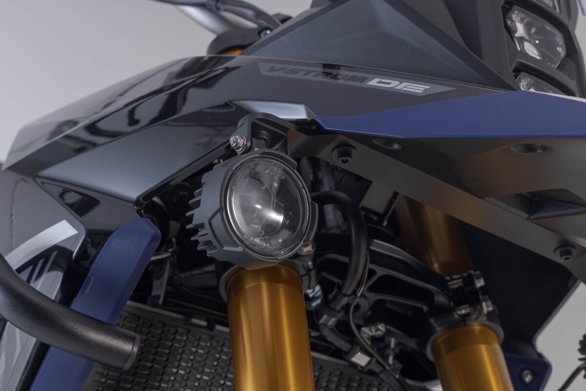 Motorcycle headlight bracket, for Suzuki V-Strom 800DE (22-).