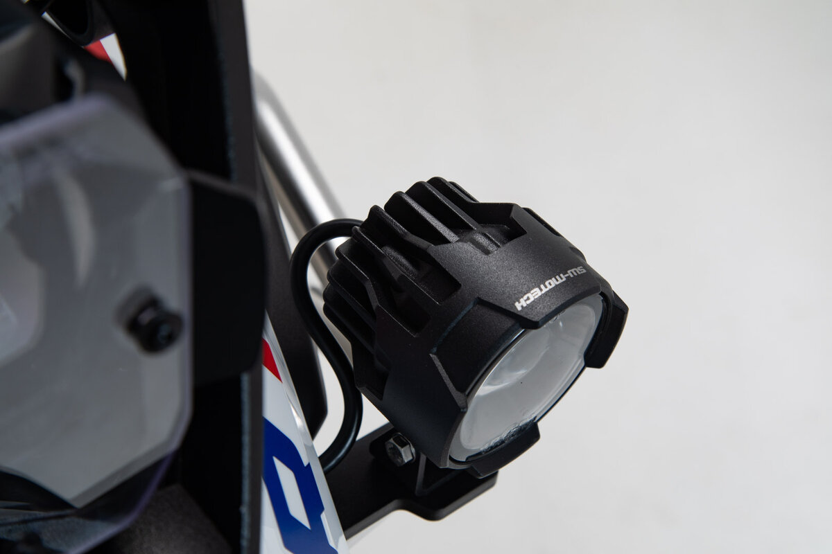 LED Zusatzscheinwerfer Satz Nebel rechts/links für BMW R1250GS Adventure/  R1200GS Adventure ab 2014, schwarz