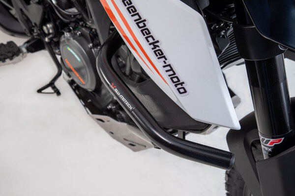 Protecciones laterales de motor Negro. KTM 390 Adv (19-).