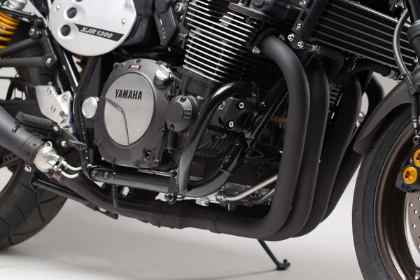 Protecciones laterales de motor Negro. Yamaha XJR1200 / XJR1300 (95-).