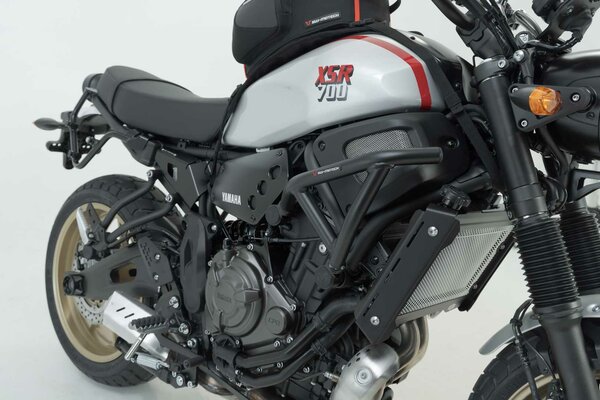 Barra di protezione motore Nero. Yamaha XSR700 (15-) / XSR700 XT (19-).