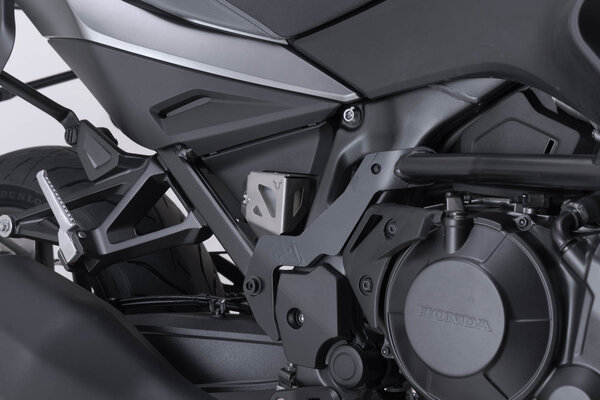 Bremsflüssigkeitsbehälter-Schutz Silbern. Suzuki DL1000, Honda CRF1000L/1100L.