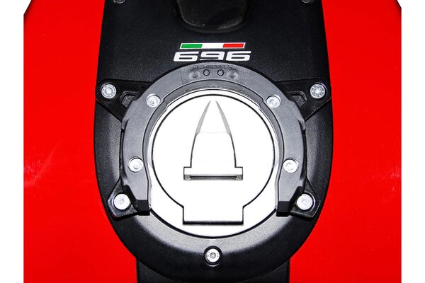 Anello aggancio serbatoio EVO Nero. Ducati Monster 696/1100.