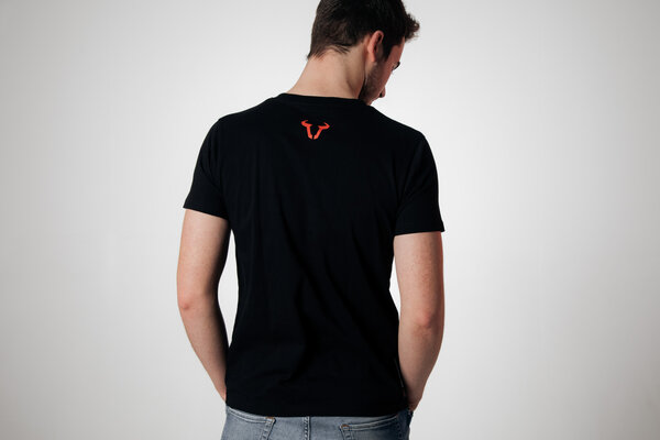 T-Shirt Core Line. Black. Men. Size S.