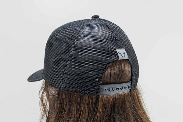 Gorra - Riders Line Gris oscuro. Lavado óptico. Malla. Talla única.