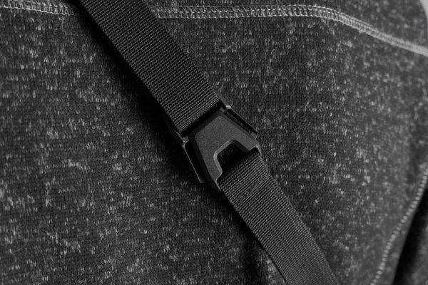 Waist bag 23 x 14 cm. Black.