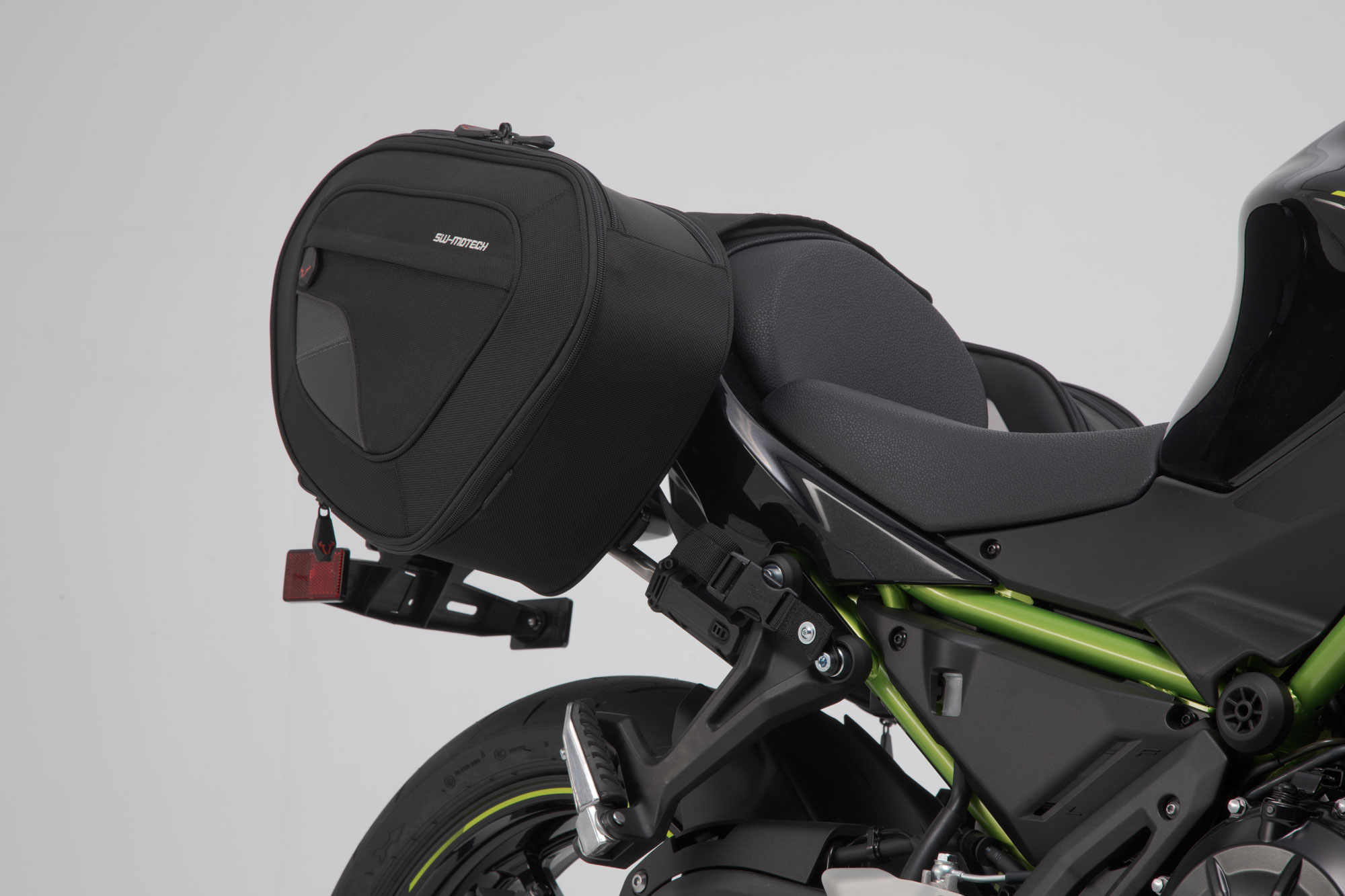 Accessories for the KAWASAKI Z 650 from SW-MOTECH