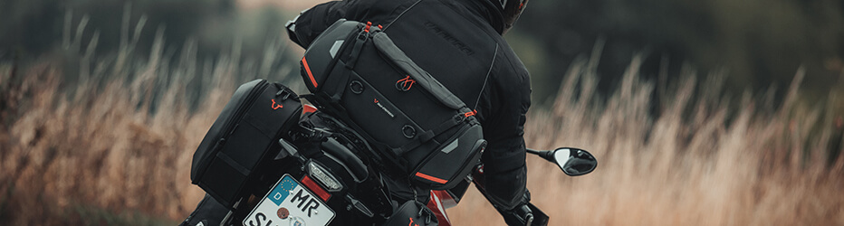 30l Motorrad-Hecktasche mit großem Fassungsvermögen Multifunktions-Motorrad- Rücksitztasche Helmtasche Fahrerrucksack Reisetasche wasserdicht